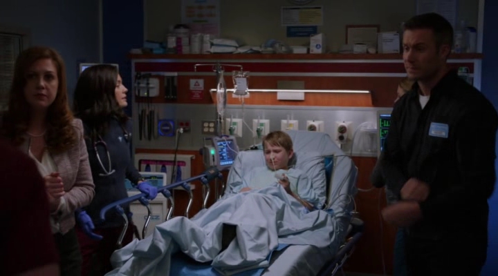 VampireDiariesWorld-dot-nl_ChigagoMed3x17-1230.jpg