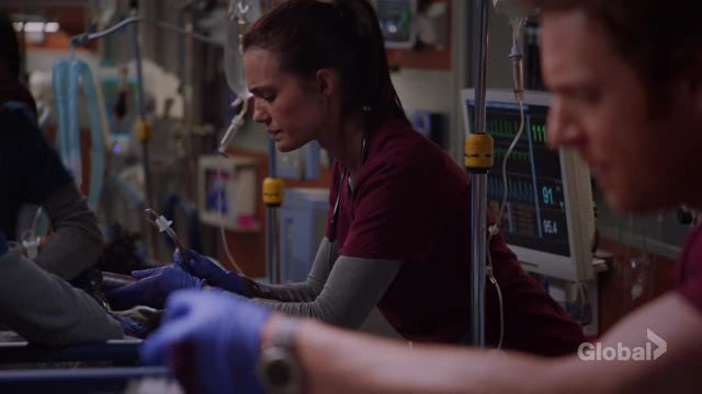 VampireDiariesWorld-dot-nl_ChigagoMed3x18-1435.jpg