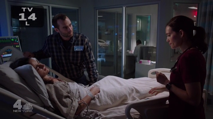 VampireDiariesWorld-dot-nl_ChigagoMed4x040698.jpg