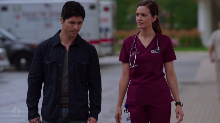 VampireDiariesWorld-dot-nl_ChigagoMed4x042000.jpg