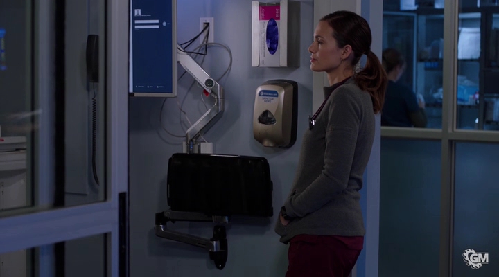 VampireDiariesWorld-dot-nl_ChigagoMed4x08-1641.jpg