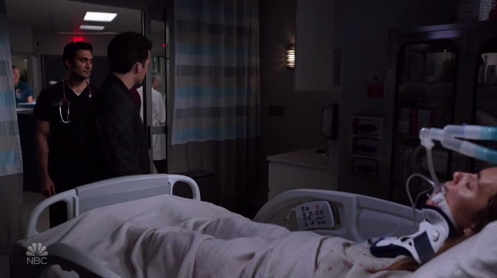 VampireDiariesWorld-dot-nl_ChigagoMed5x01-01033.jpg