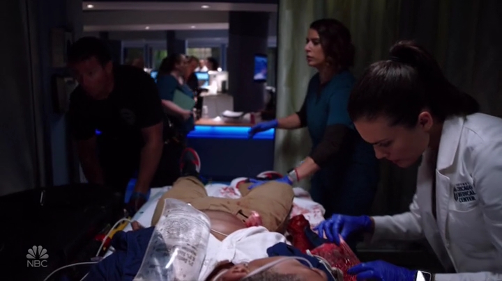 VampireDiariesWorld-dot-nl_ChigagoMed5x02-00741.jpg