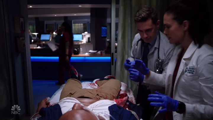 VampireDiariesWorld-dot-nl_ChigagoMed5x02-00753.jpg