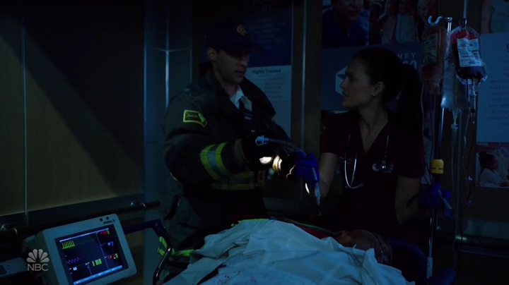 VampireDiariesWorld-dot-nl_ChigagoMed5x02-01733.jpg