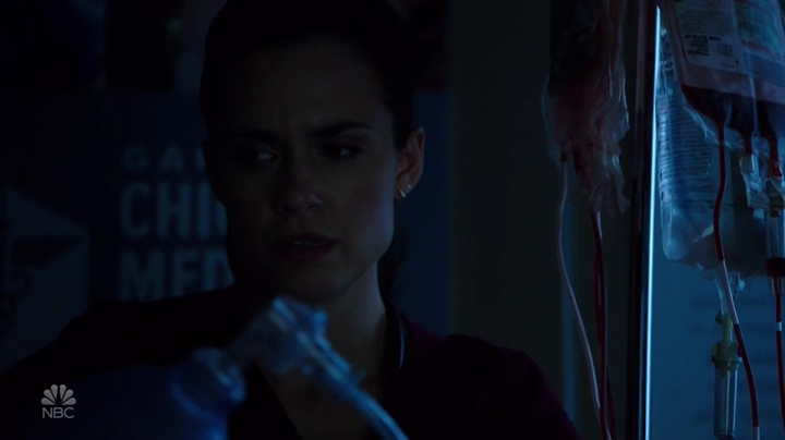 VampireDiariesWorld-dot-nl_ChigagoMed5x02-01774.jpg