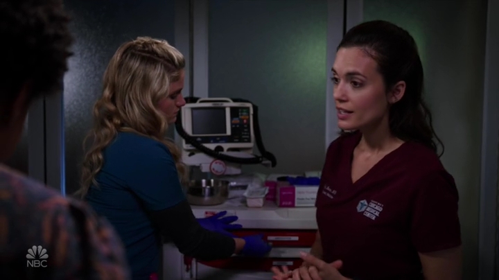 VampireDiariesWorld-dot-nl_ChigagoMed5x03-00803.jpg