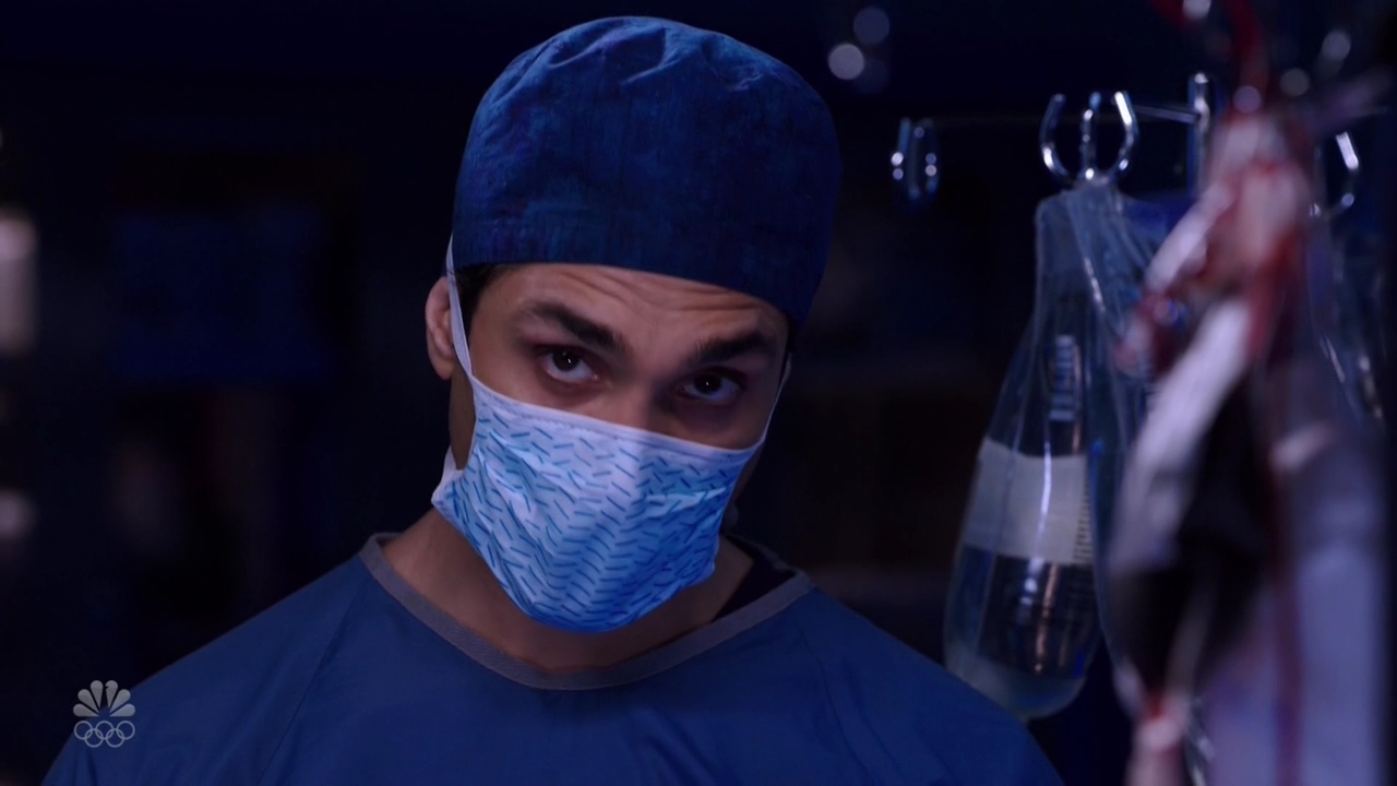VampireDiariesWorld-dot-nl_ChigagoMed5x12-1723.jpg