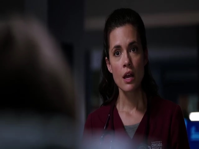 VampireDiariesWorld-dot-nl-ChigagoMed5x15-1106.jpg