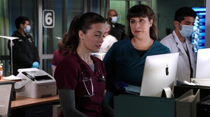 VampireDiariesWorld-dot-nl_ChigagoMed6x02-0304.jpg