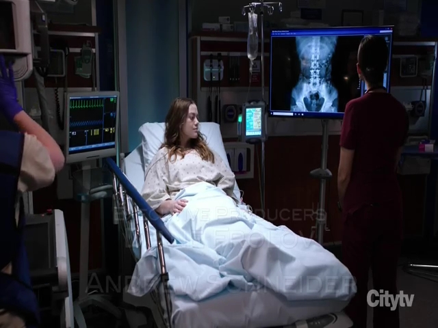 VampireDiariesWorld-dot-nl_ChigagoMed6x04-0539.jpg