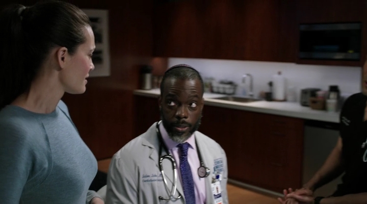 VampireDiariesWorld-dot-nl_ChicagoMed6x16-0136.jpg