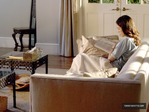 2x02-001.jpg 2x02-001.jpg