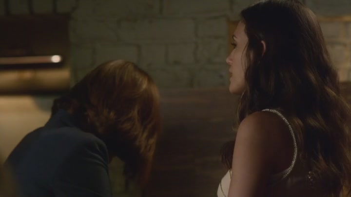 VampireDiariesWorld-dot-org_PrettyLittleLiarsS03E04-0011.jpg