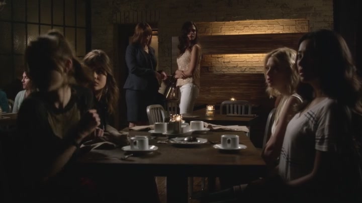 VampireDiariesWorld-dot-org_PrettyLittleLiarsS03E04-0018.jpg