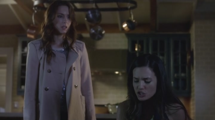 VampireDiariesWorld-dot-org_PrettyLittleLiarsS03E04-0104.jpg