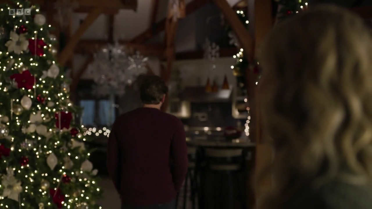 vampirediariesworld-dot-nl_AChristmasToSavour1834.jpg