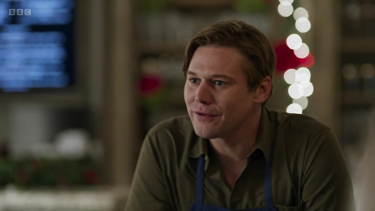 vampirediariesworld-dot-nl_AChristmasToSavour2530.jpg