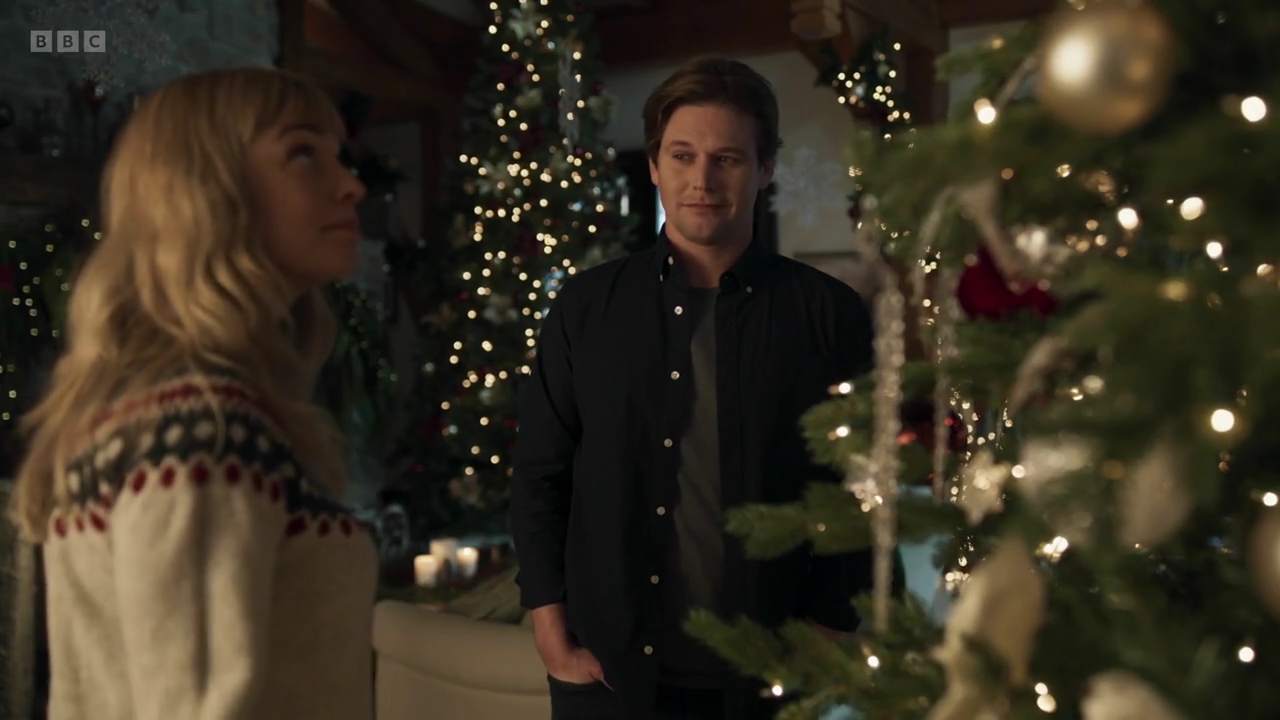vampirediariesworld-dot-nl_AChristmasToSavour3081.jpg