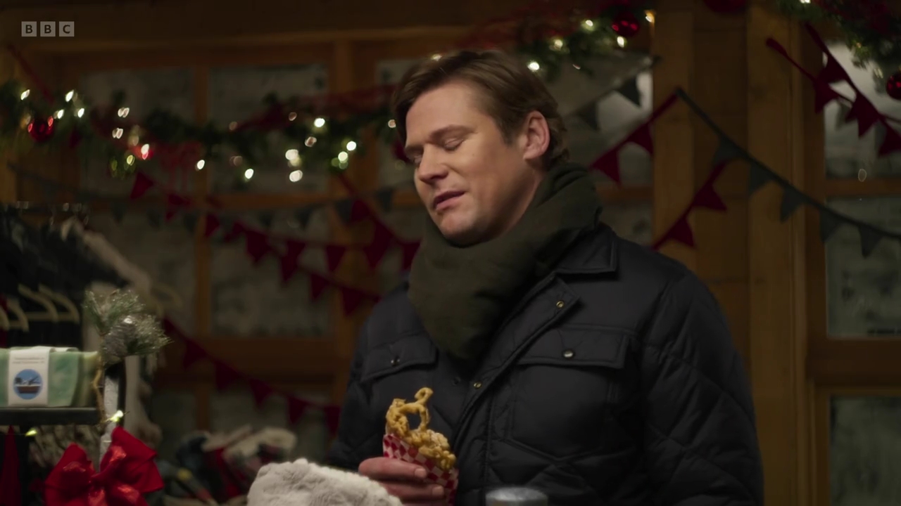 vampirediariesworld-dot-nl_AChristmasToSavour3145.jpg