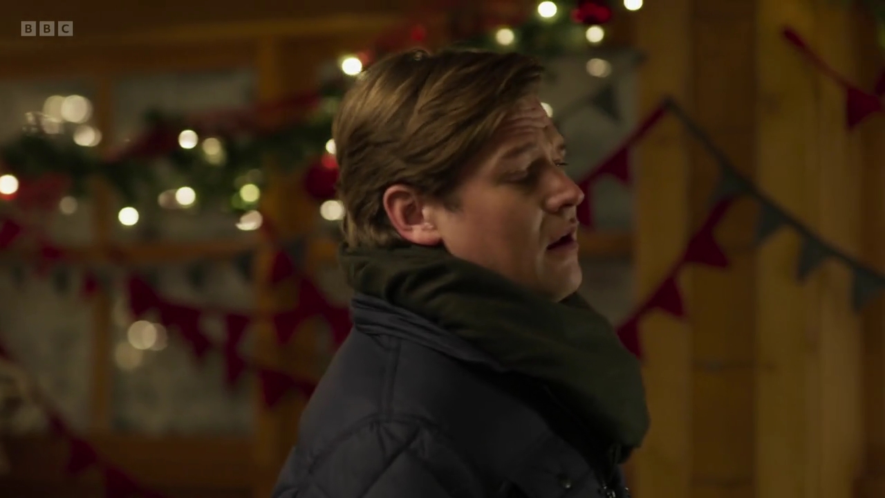 vampirediariesworld-dot-nl_AChristmasToSavour3159.jpg