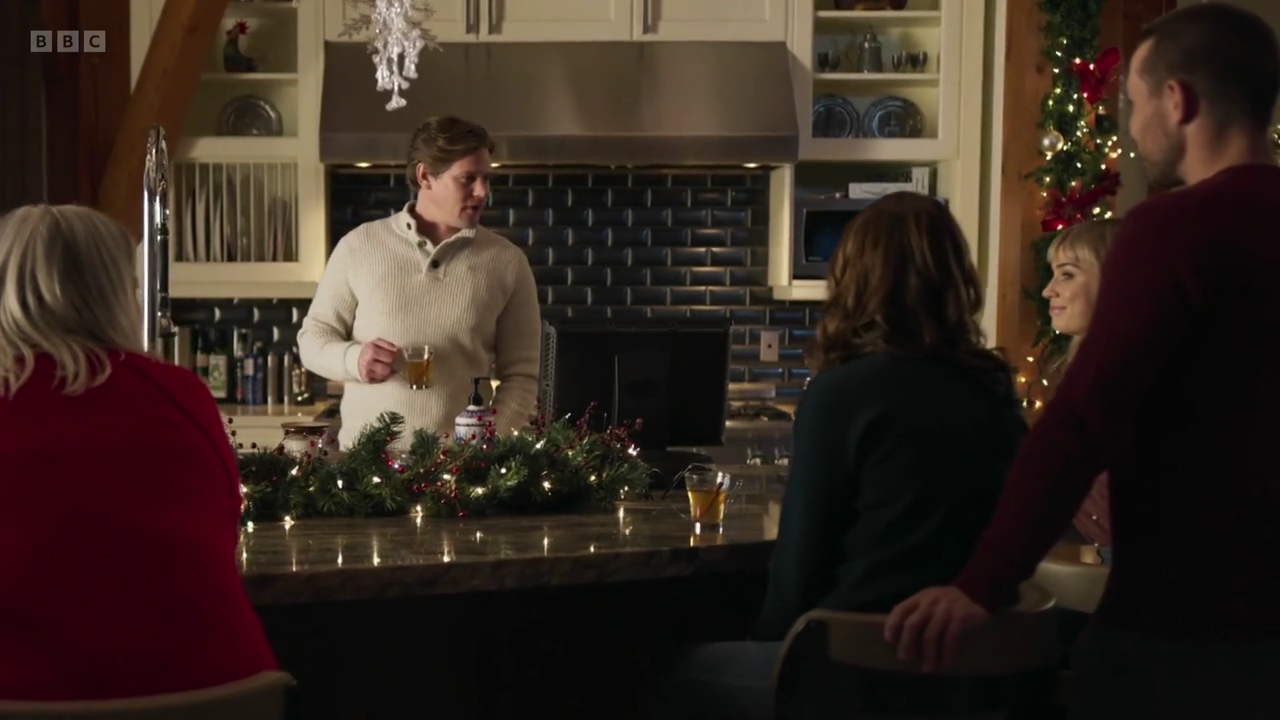 vampirediariesworld-dot-nl_AChristmasToSavour3758.jpg vampirediariesworld-dot-nl_AChristmasToSavour3758.jpg