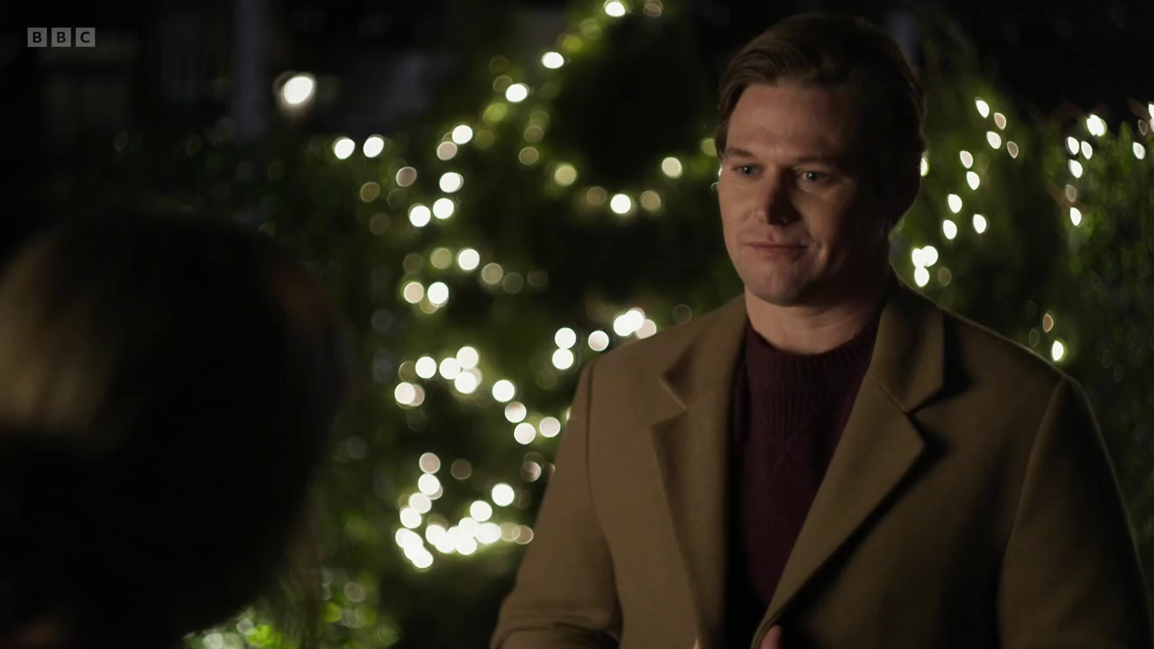 vampirediariesworld-dot-nl_AChristmasToSavour4780.jpg
