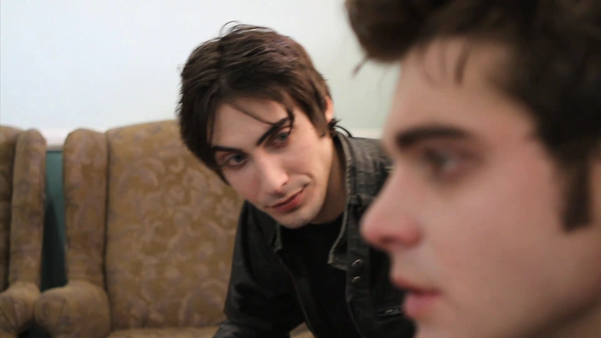 VampireDiariesWorld_dot_org-TheHillywoodShowParady0145.png