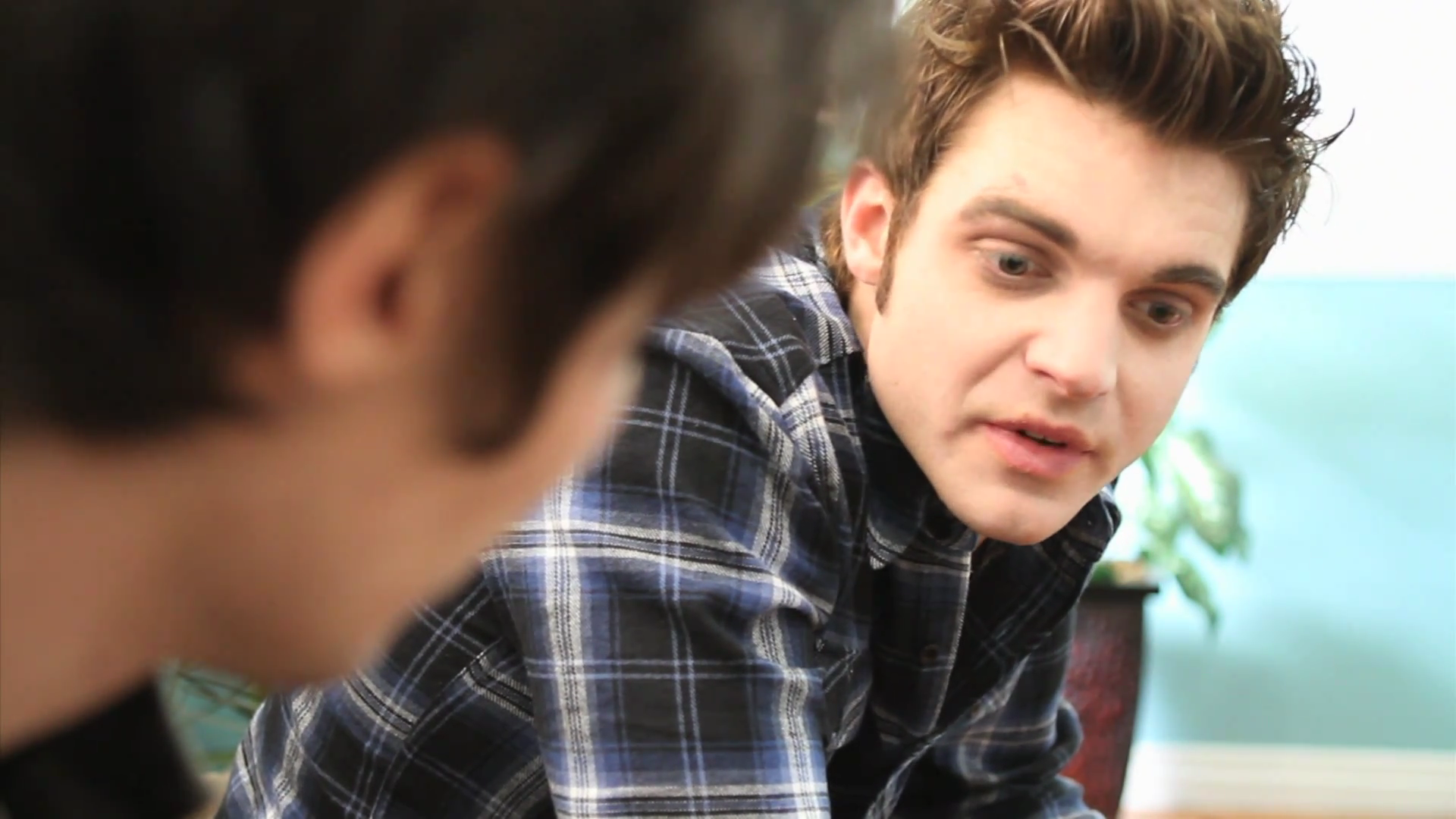 VampireDiariesWorld_dot_org-TheHillywoodShowParady0226.png