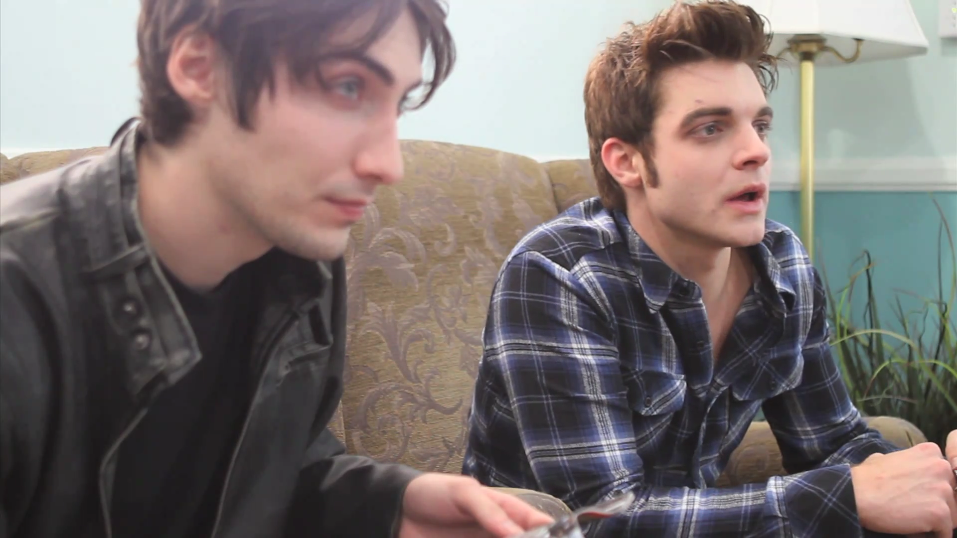 VampireDiariesWorld_dot_org-TheHillywoodShowParady0260.png VampireDiariesWorld_dot_org-TheHillywoodShowParady0260.png