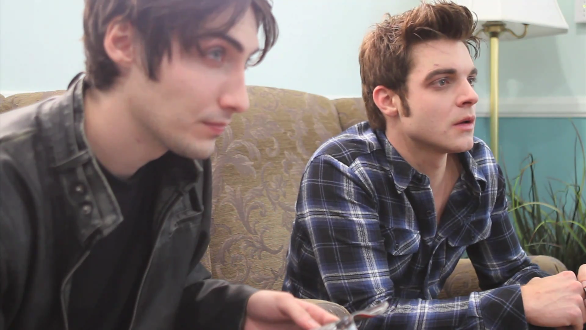 VampireDiariesWorld_dot_org-TheHillywoodShowParady0262.png