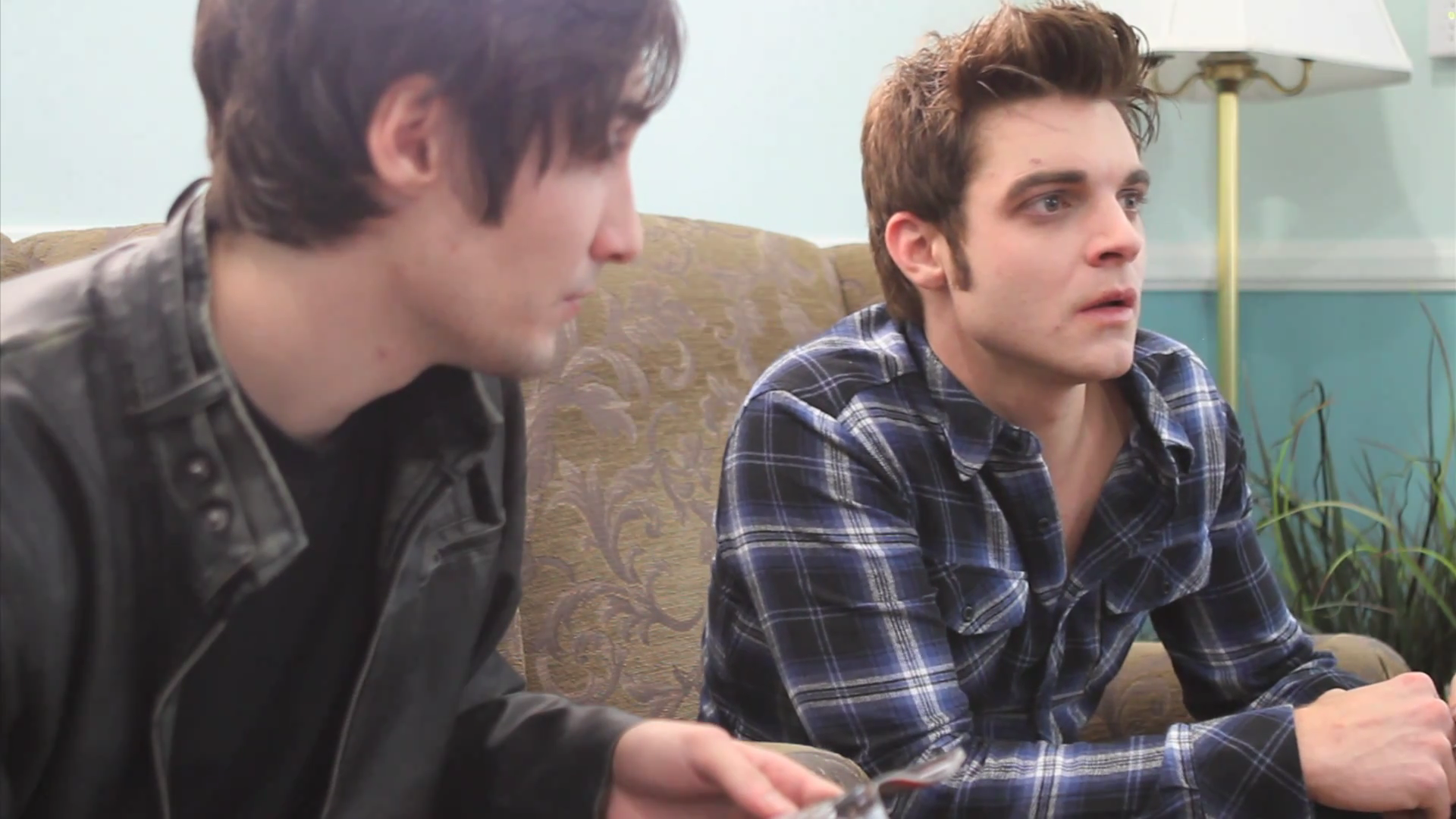VampireDiariesWorld_dot_org-TheHillywoodShowParady0266.png