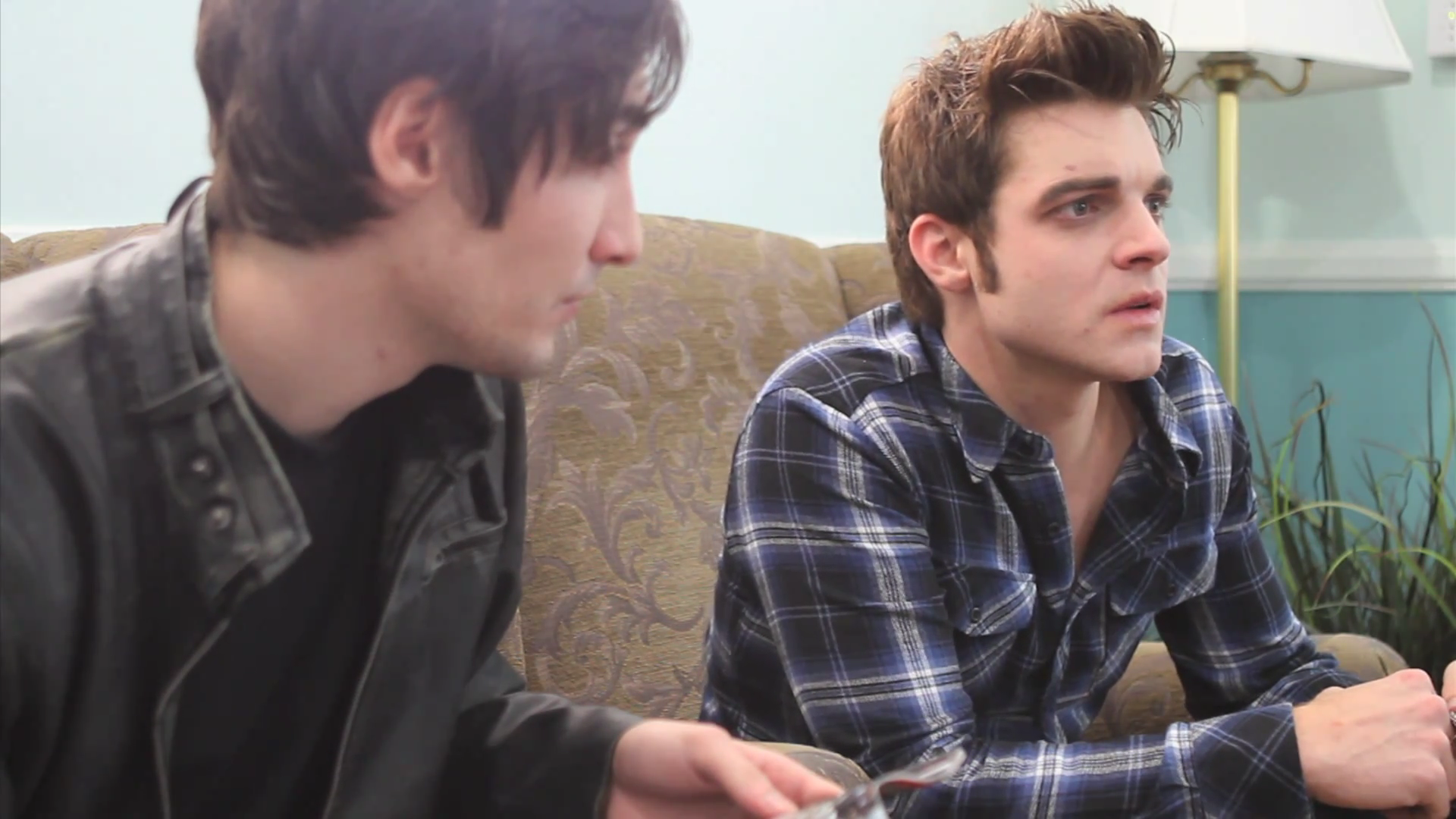 VampireDiariesWorld_dot_org-TheHillywoodShowParady0267.png