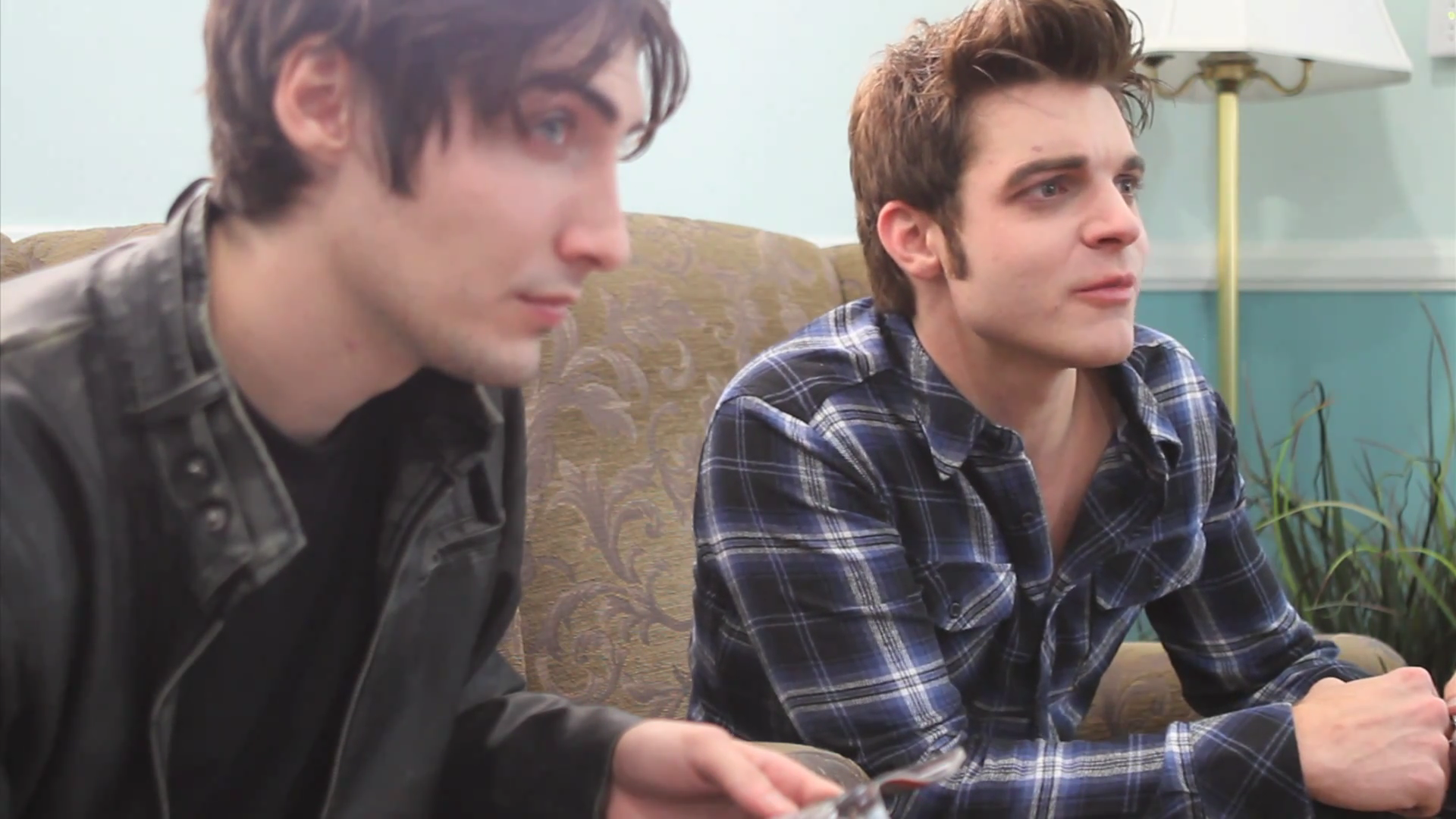 VampireDiariesWorld_dot_org-TheHillywoodShowParady0272.png