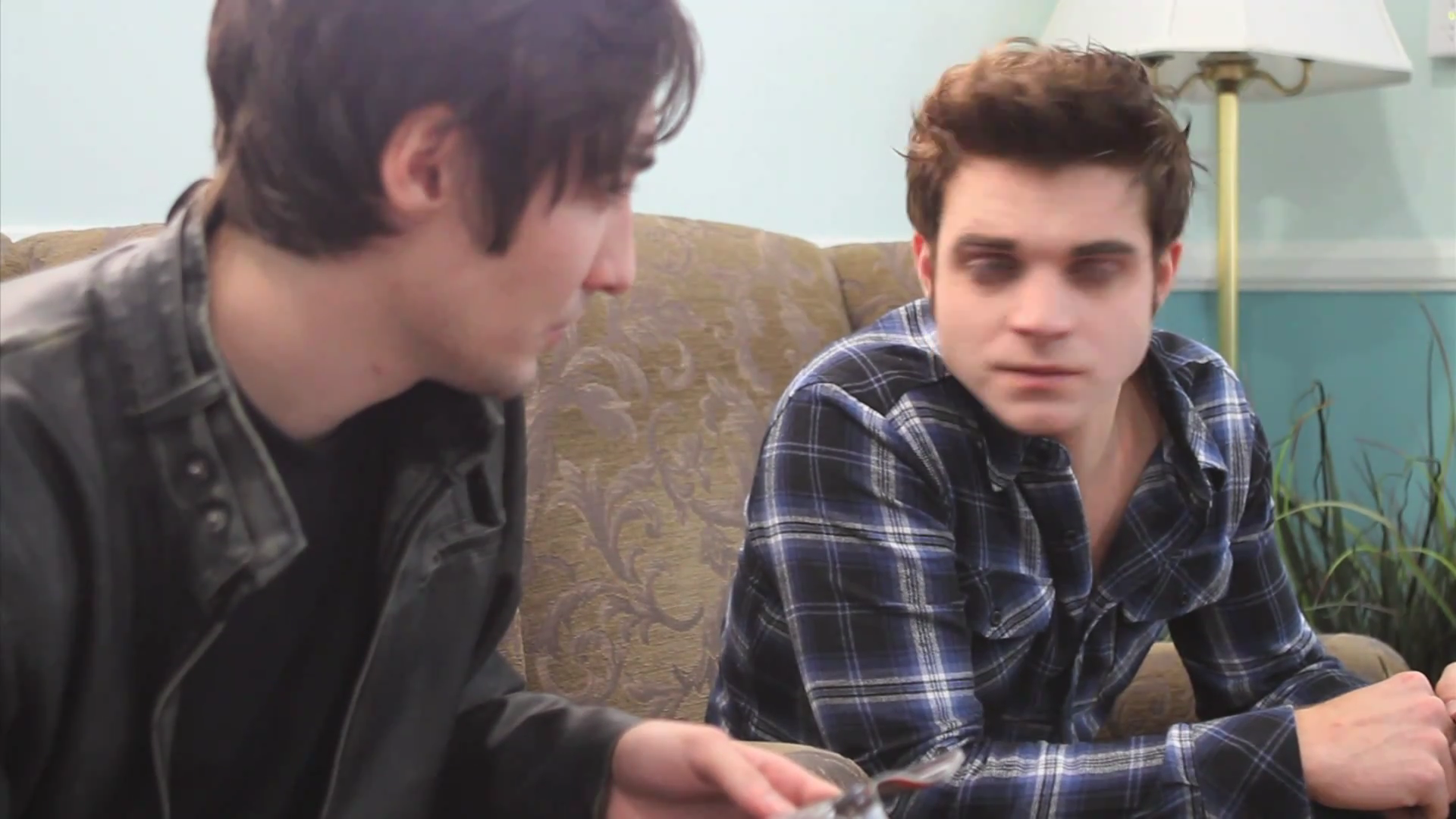 VampireDiariesWorld_dot_org-TheHillywoodShowParody0118.png