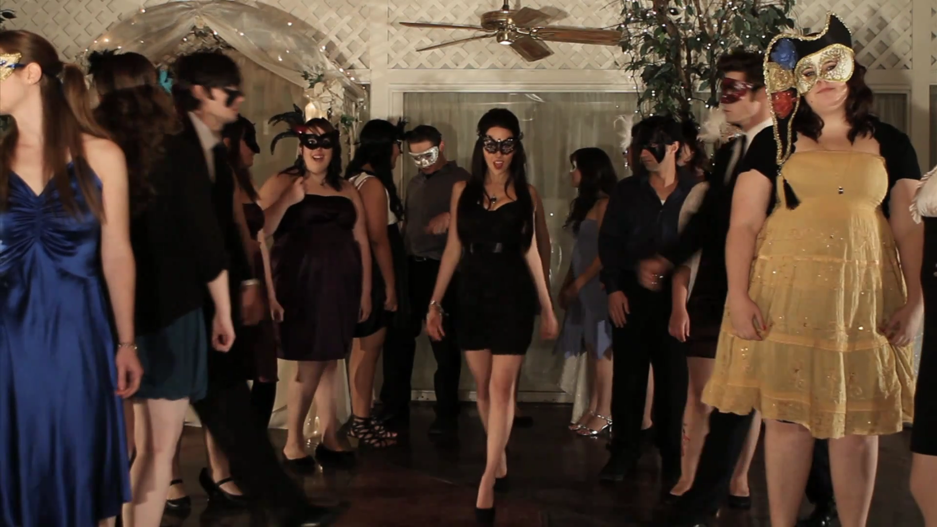 VampireDiariesWorld_dot_org-TheHillywoodShowParody0300.png