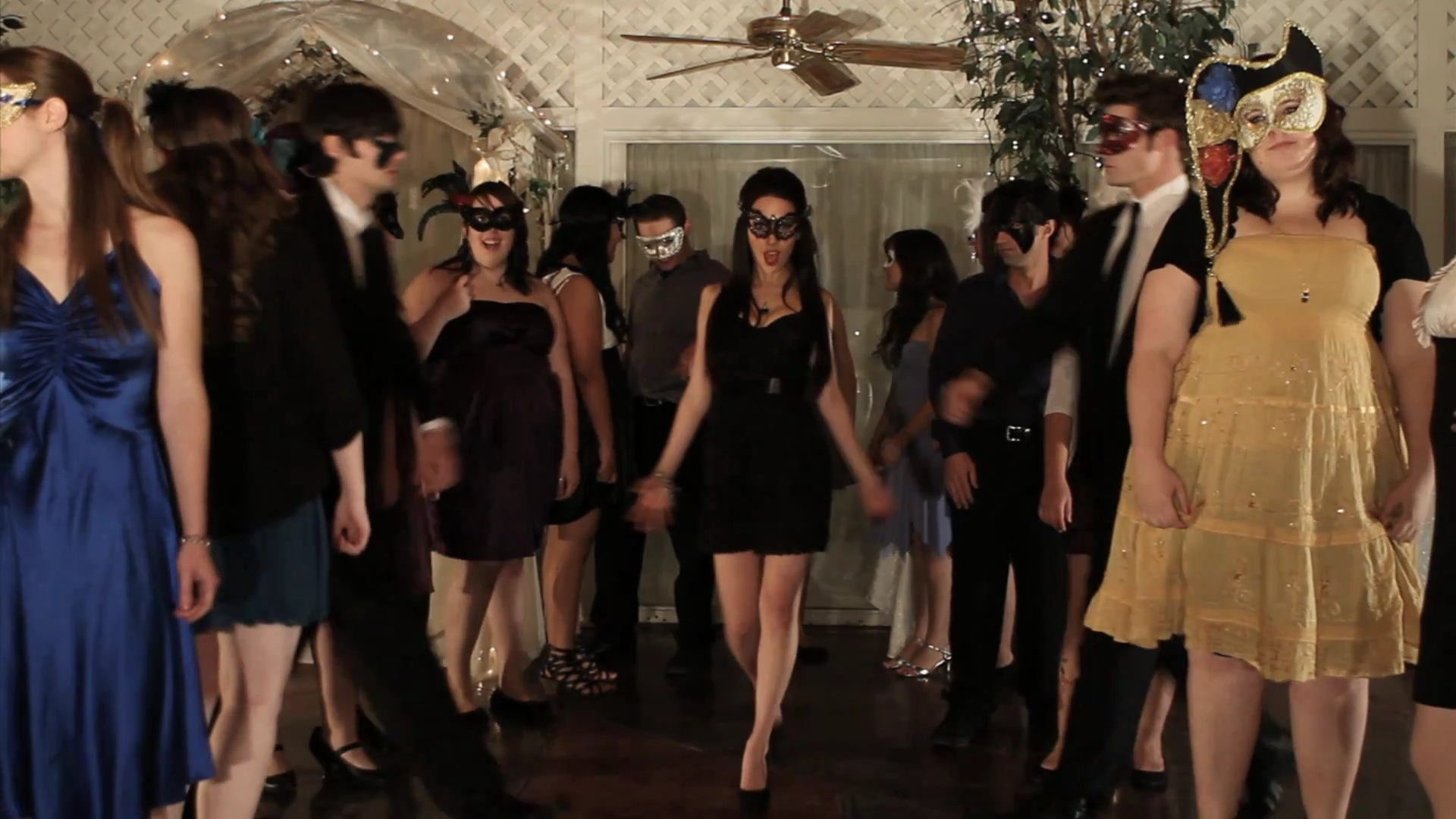 VampireDiariesWorld_dot_org-TheHillywoodShowParody0302.png
