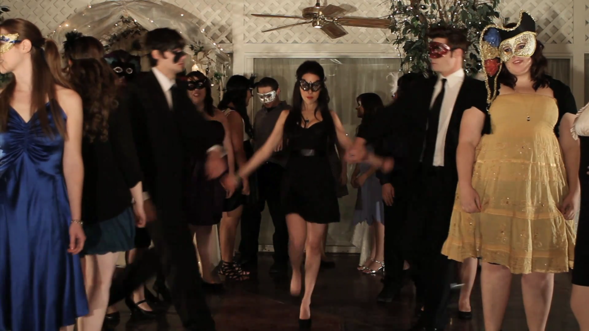 VampireDiariesWorld_dot_org-TheHillywoodShowParody0306.png