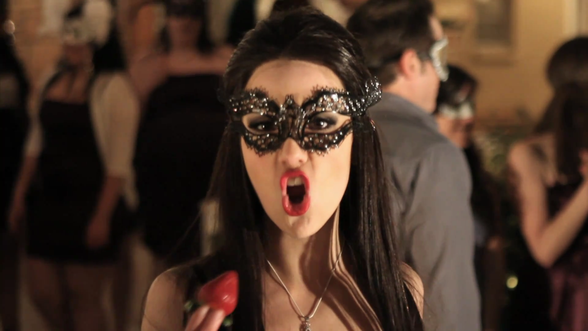 VampireDiariesWorld_dot_org-TheHillywoodShowParody0354.png