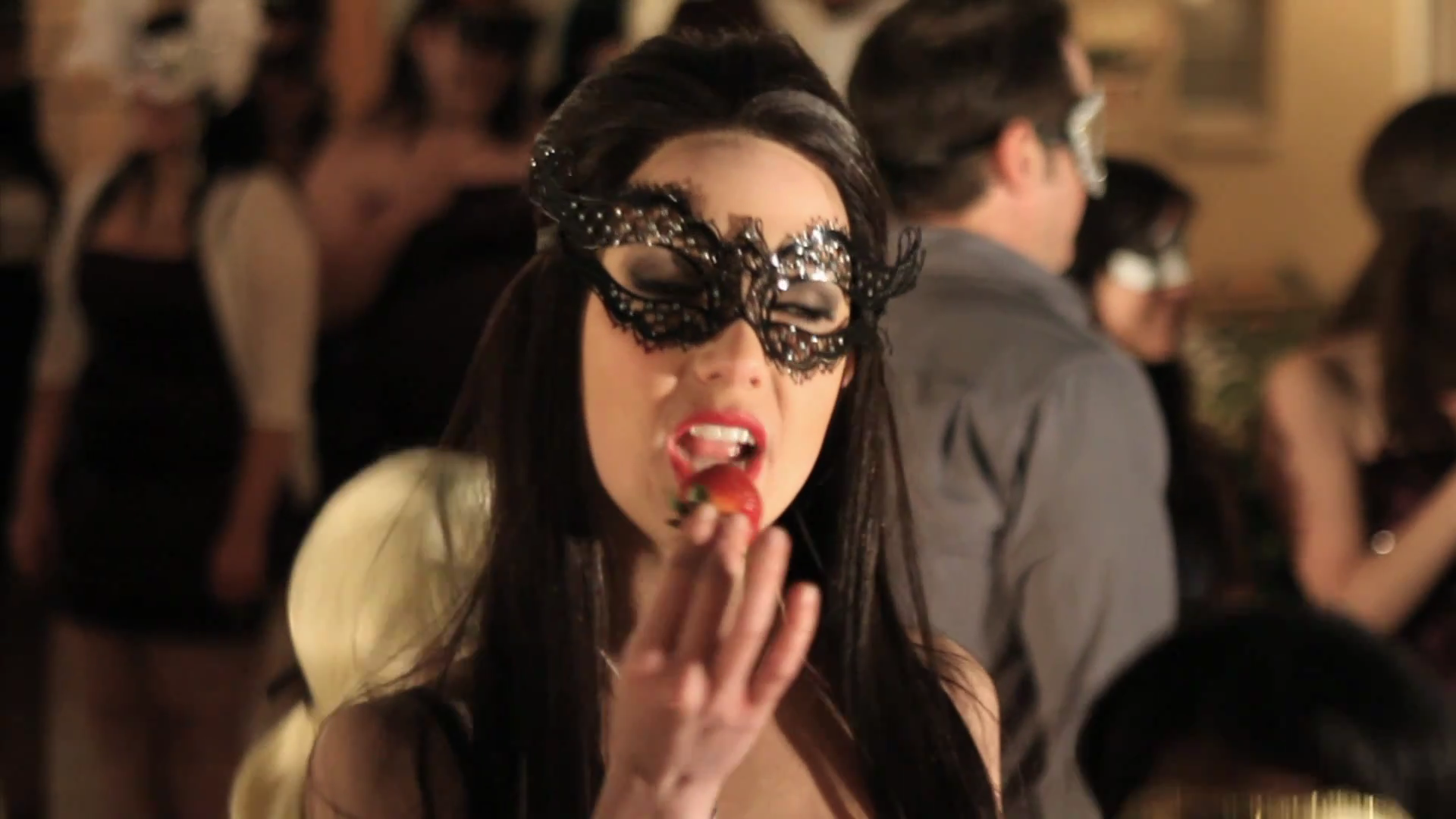 VampireDiariesWorld_dot_org-TheHillywoodShowParody0355.png