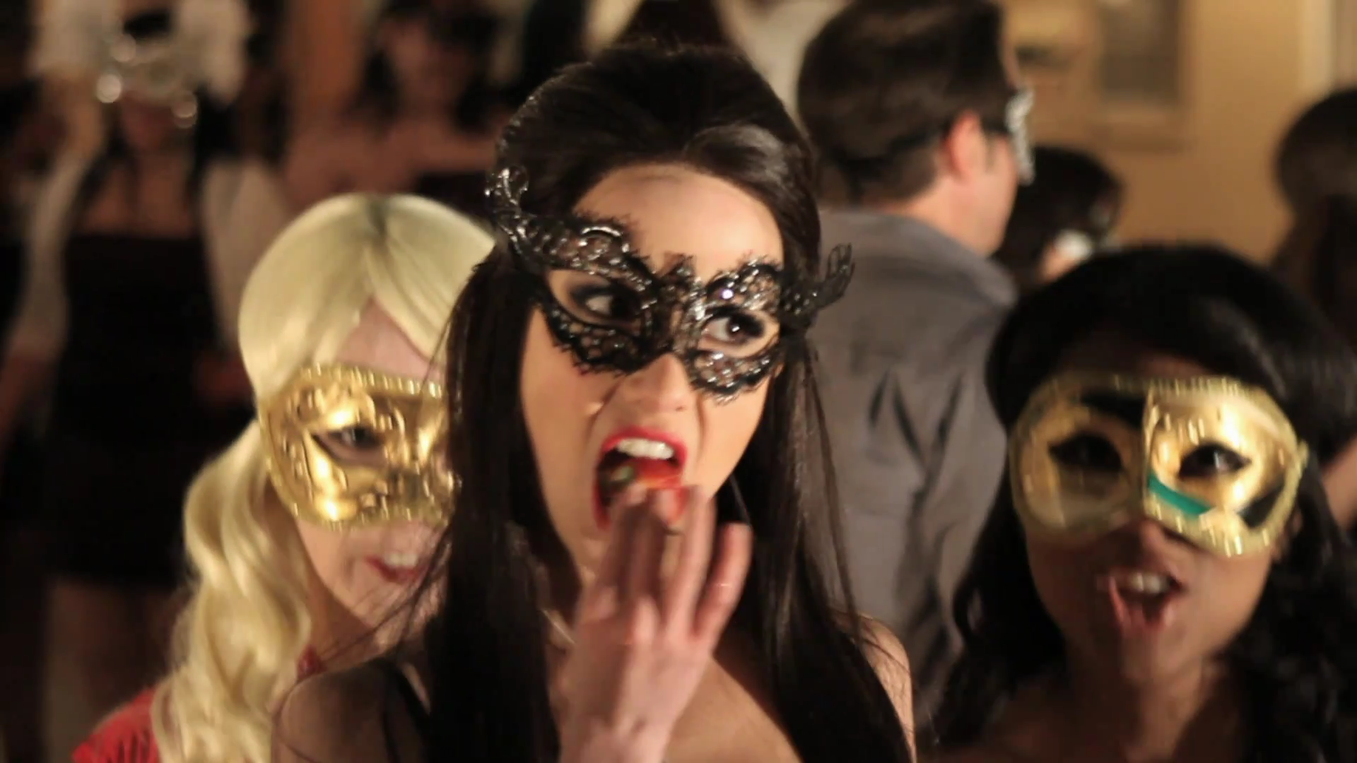 VampireDiariesWorld_dot_org-TheHillywoodShowParody0357.png