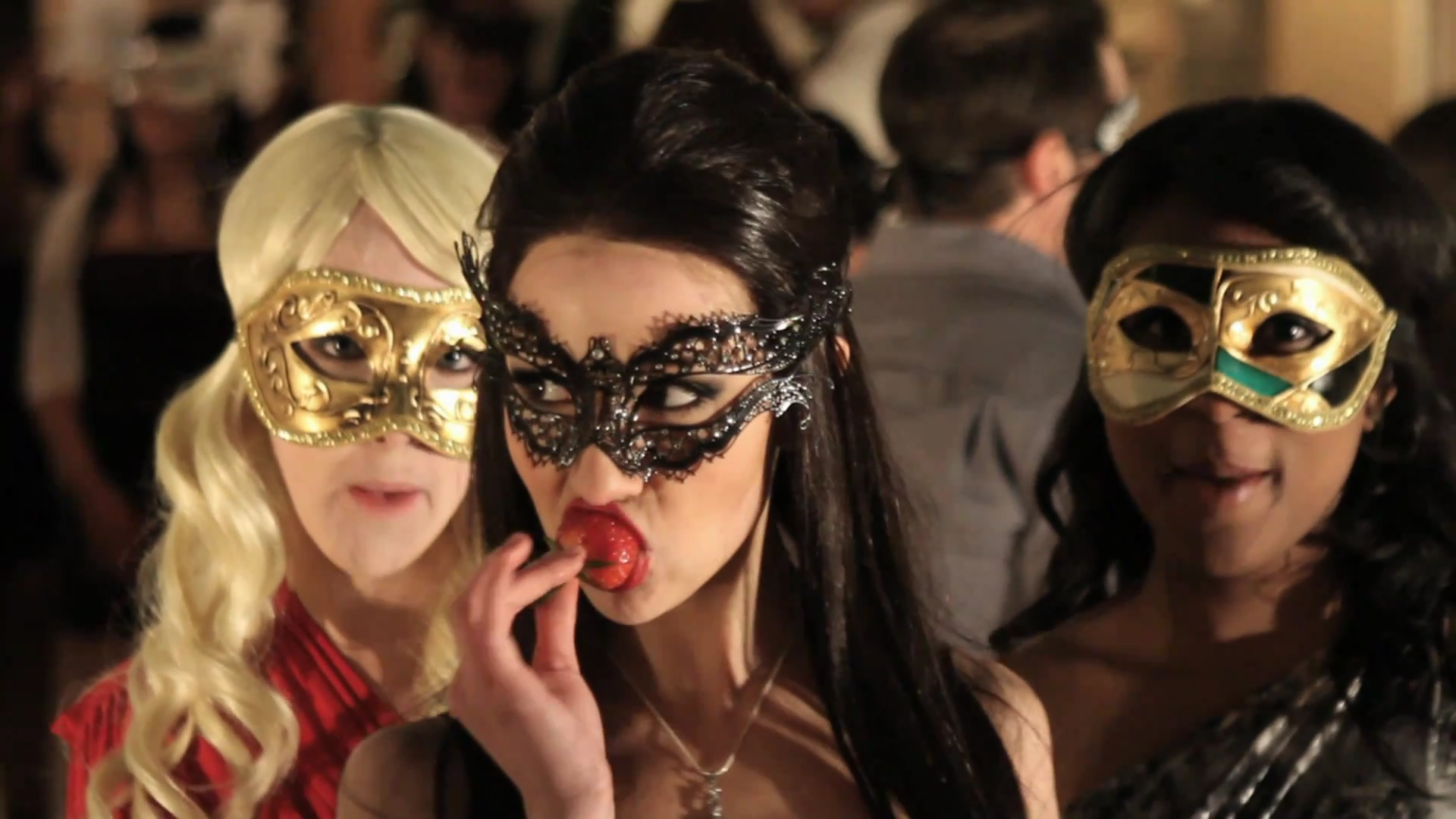 VampireDiariesWorld_dot_org-TheHillywoodShowParody0359.png