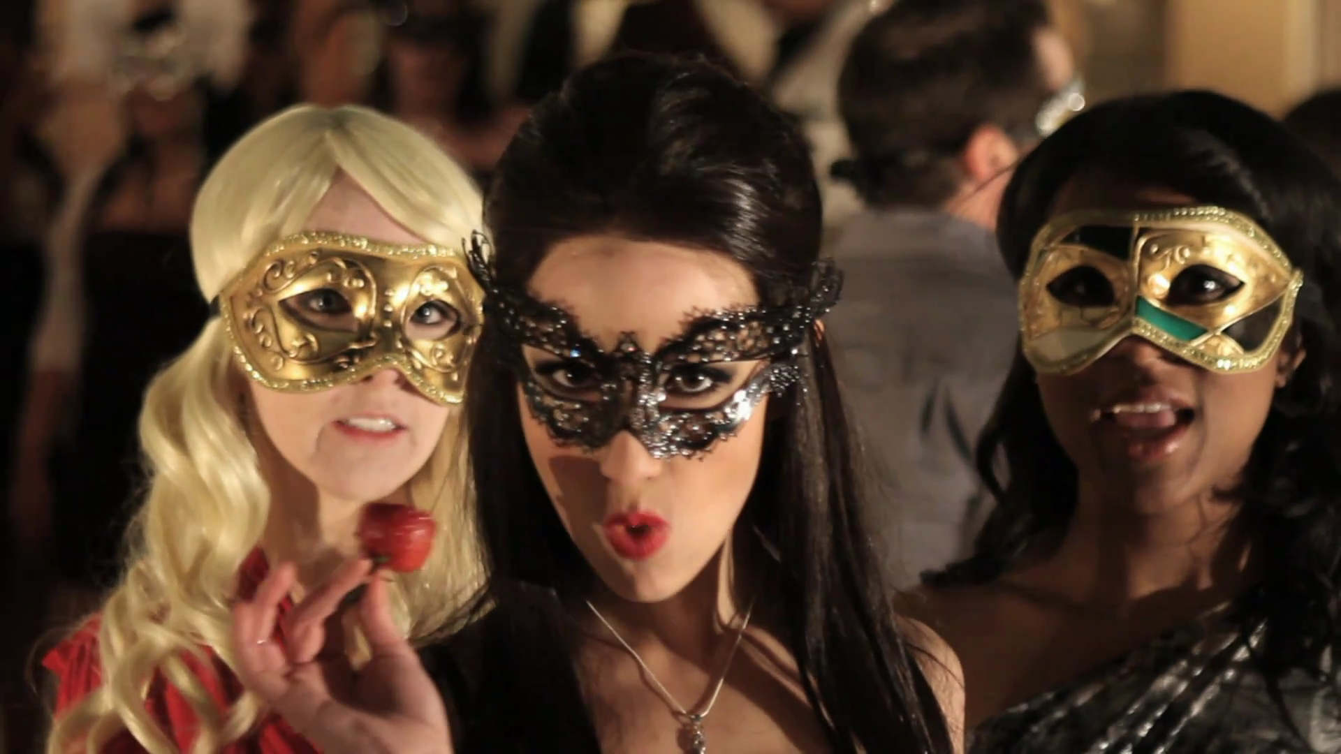 VampireDiariesWorld_dot_org-TheHillywoodShowParody0361.png