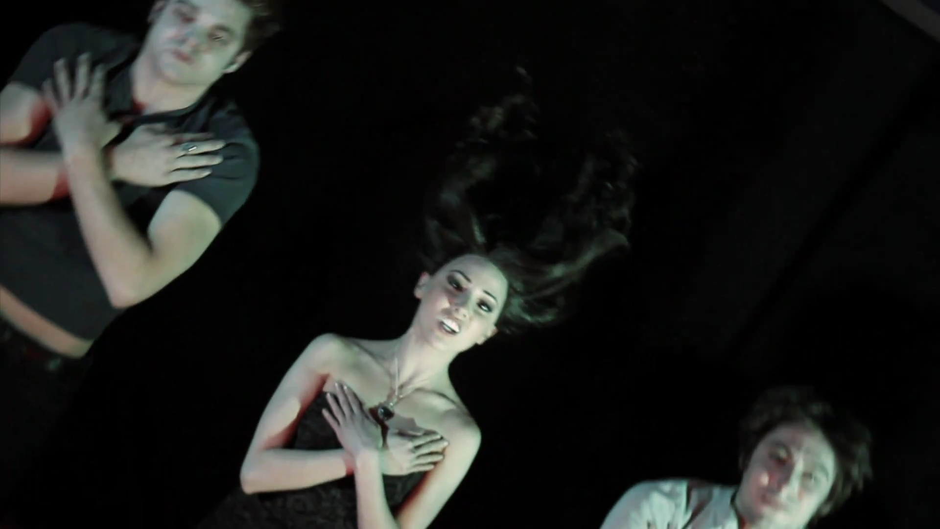 VampireDiariesWorld_dot_org-TheHillywoodShowParody0370.png
