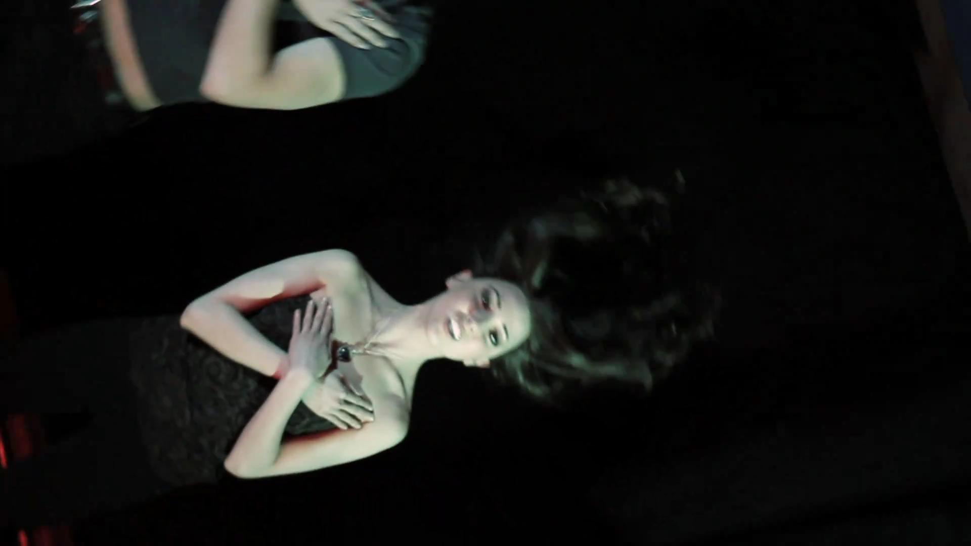 VampireDiariesWorld_dot_org-TheHillywoodShowParody0373.png