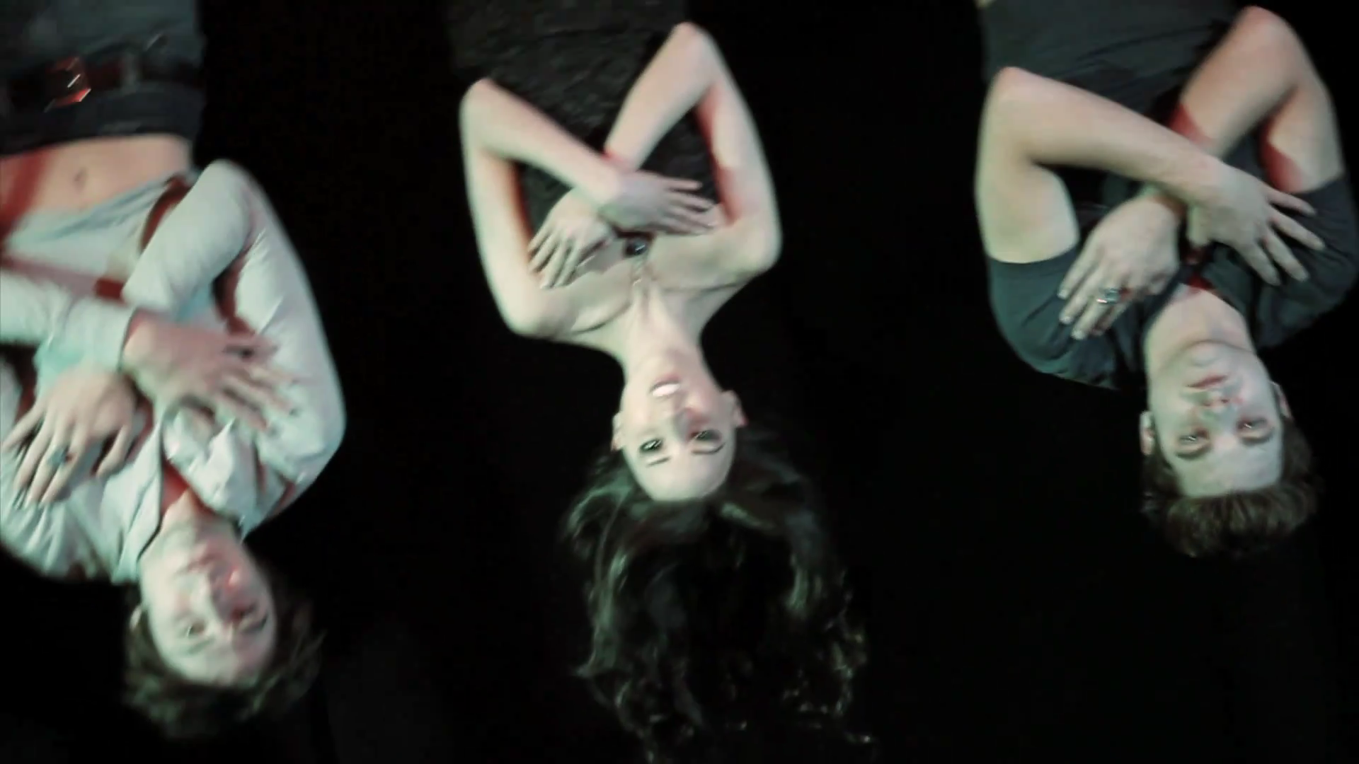 VampireDiariesWorld_dot_org-TheHillywoodShowParody0377.png