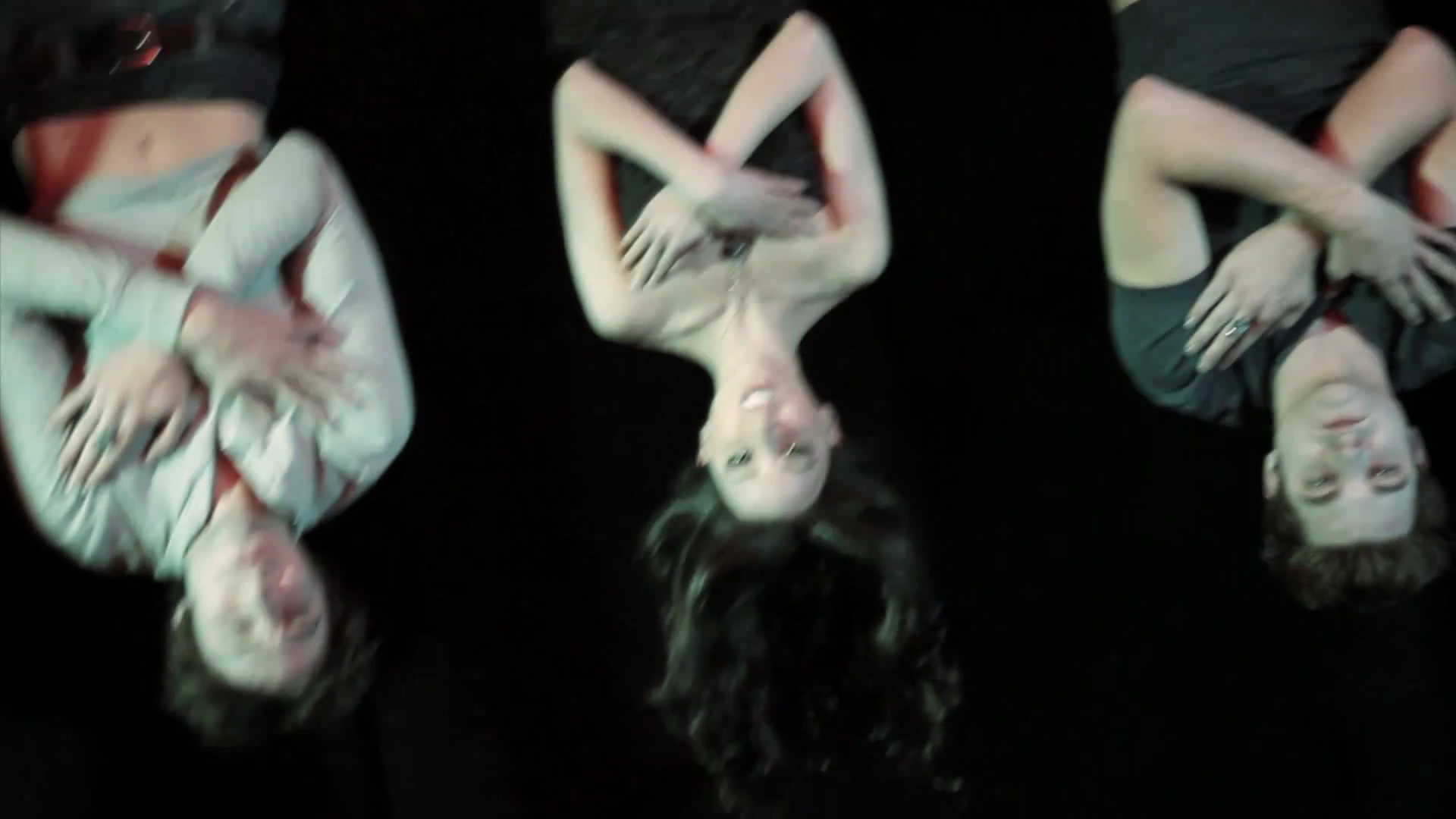 VampireDiariesWorld_dot_org-TheHillywoodShowParody0378.png