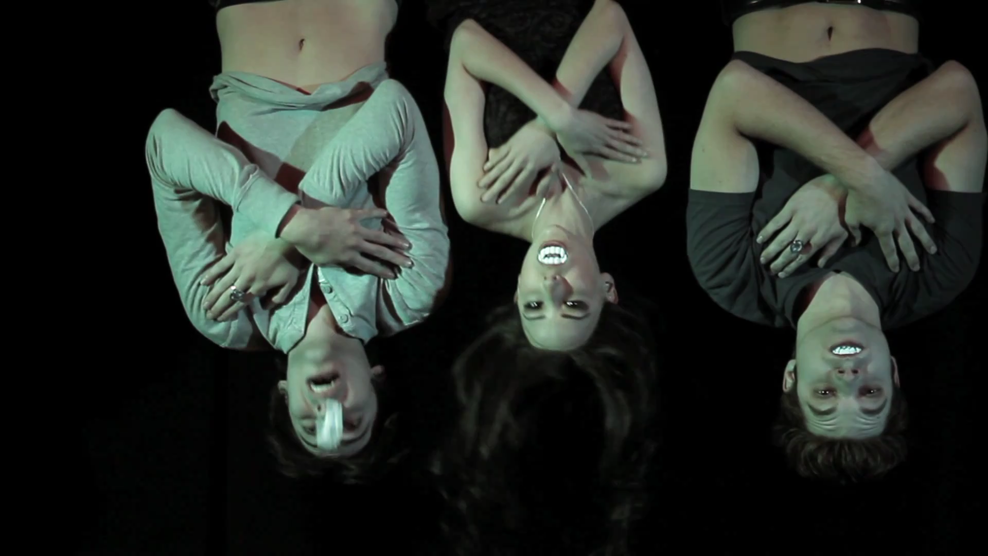 VampireDiariesWorld_dot_org-TheHillywoodShowParody0484.png