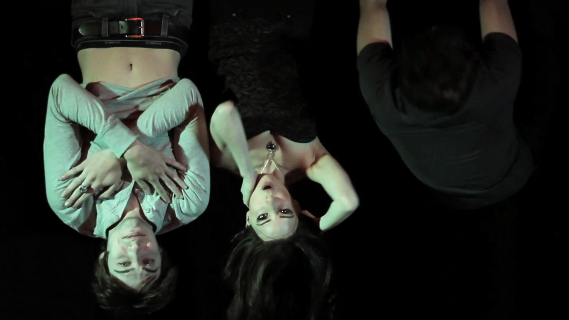 VampireDiariesWorld_dot_org-TheHillywoodShowParody0554.png