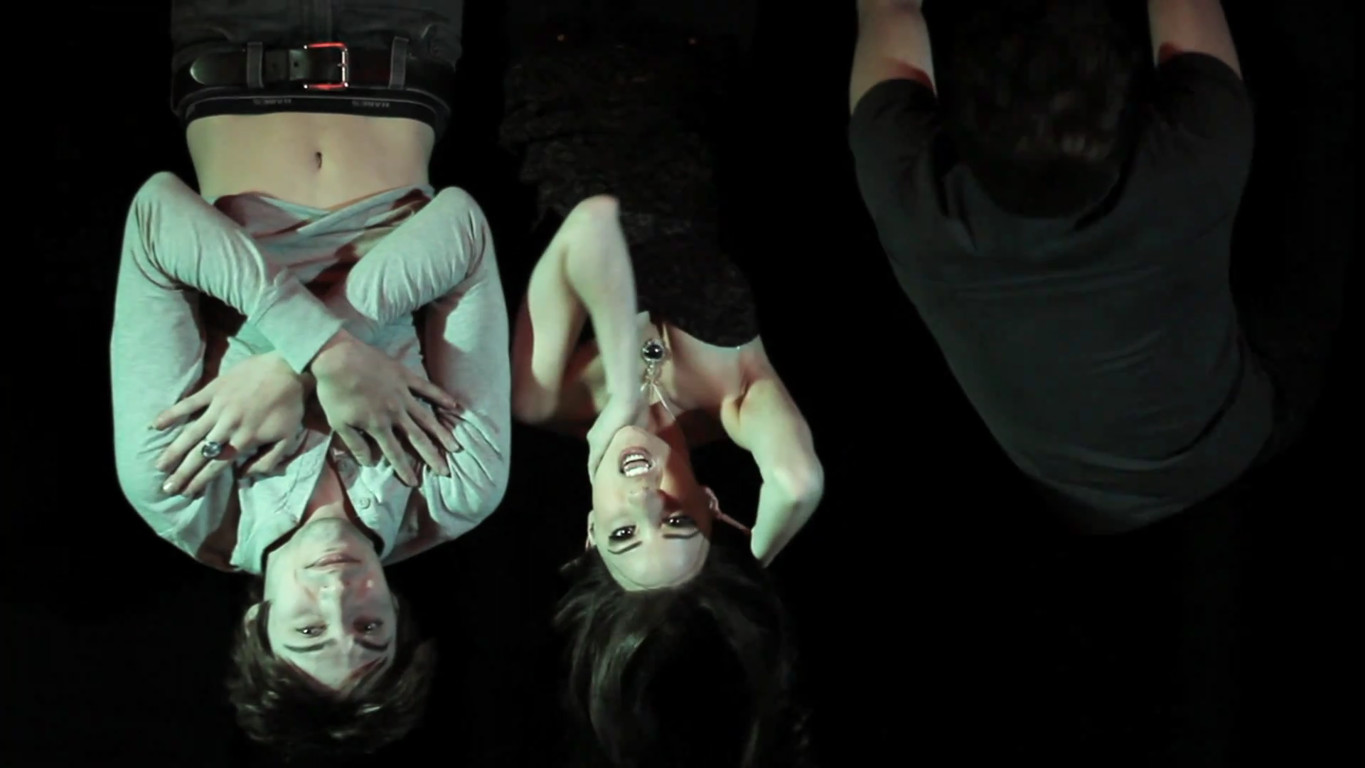 VampireDiariesWorld_dot_org-TheHillywoodShowParody0559.png